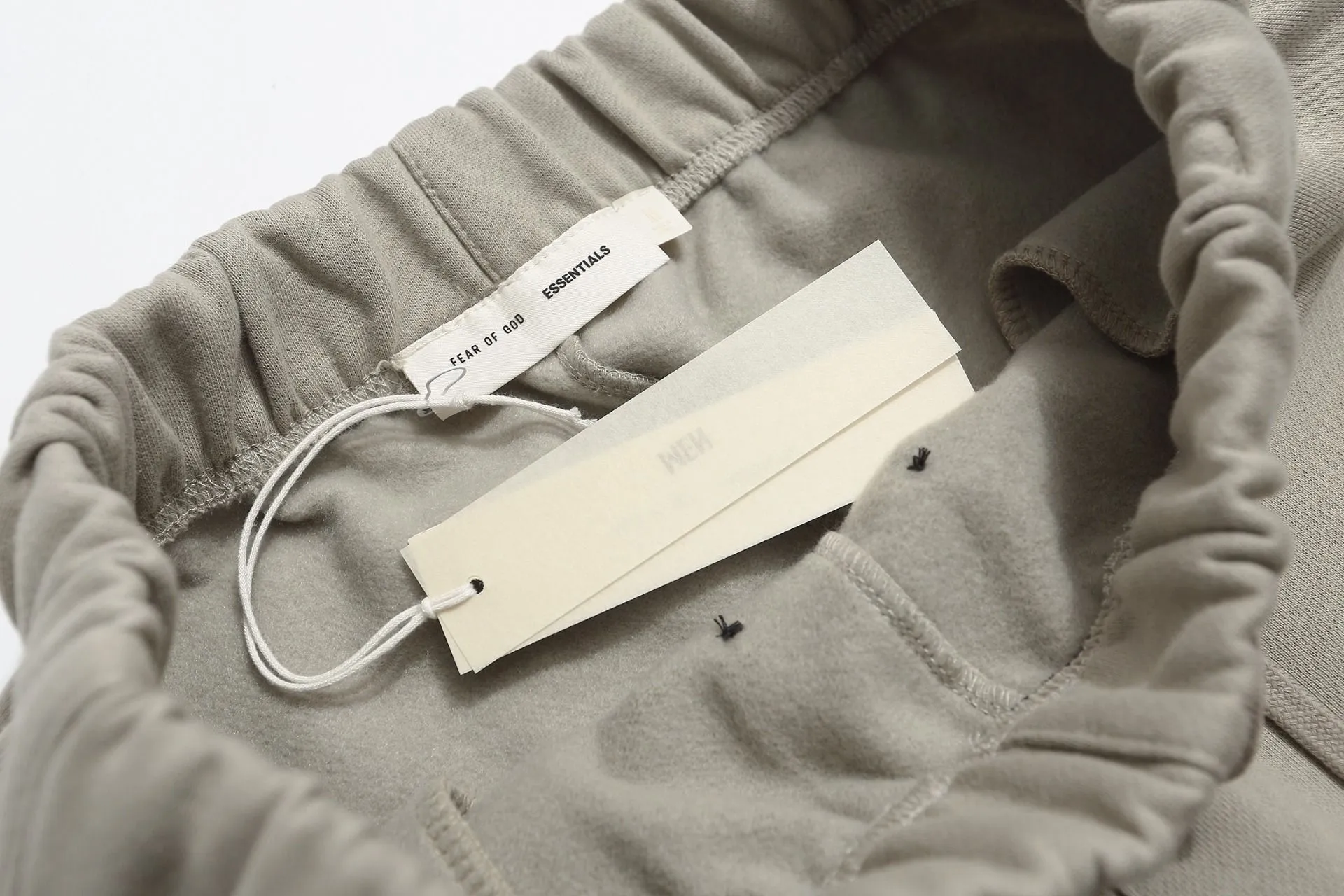 Essentials FOG ：ZT # ： Sizes：S M L XL